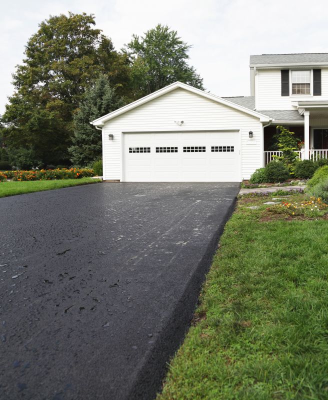 Blacktop Driveway Resurfacing detail